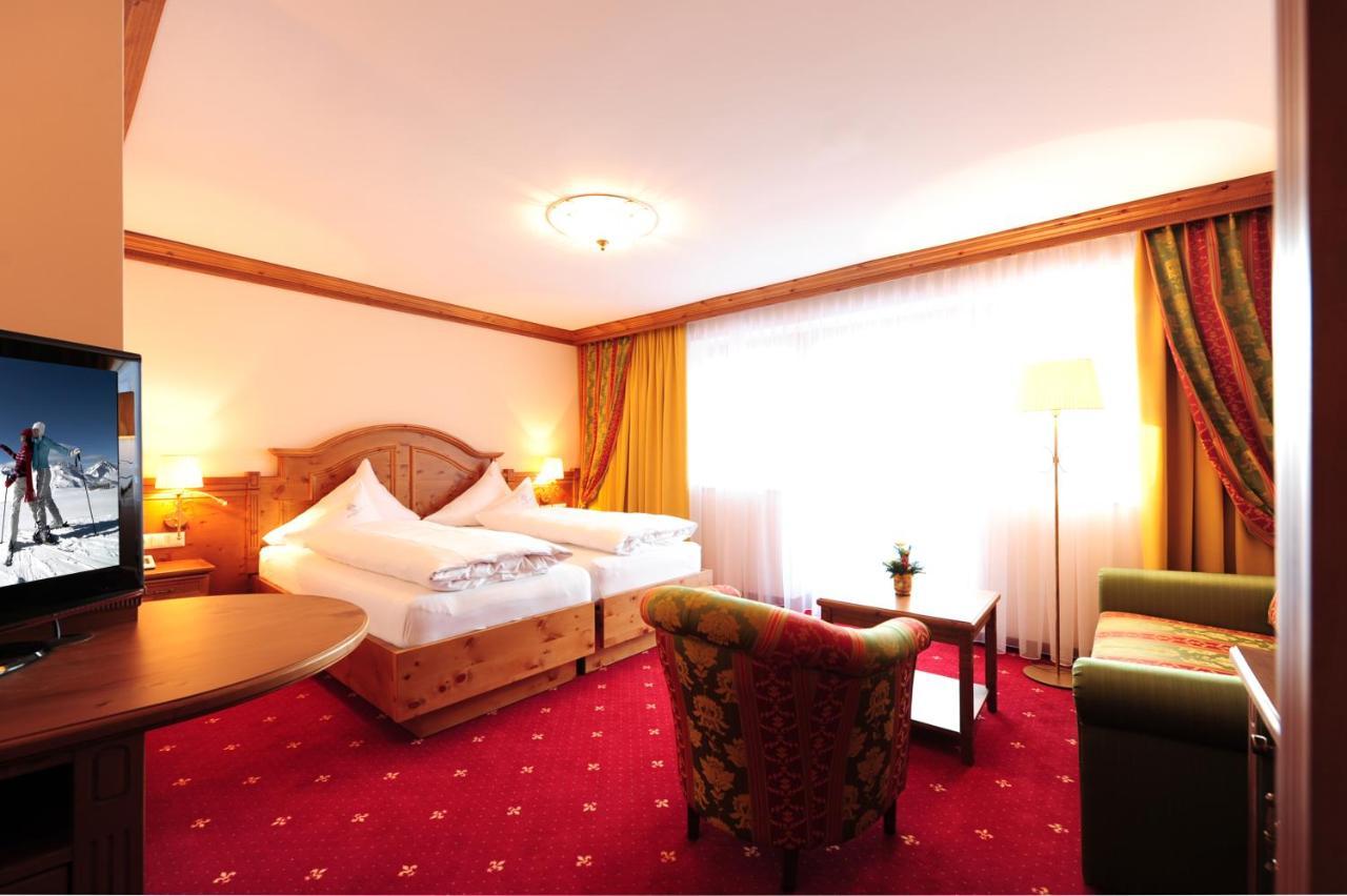 Hotel Max แซร์เฟาส์ ภายนอก รูปภาพ
