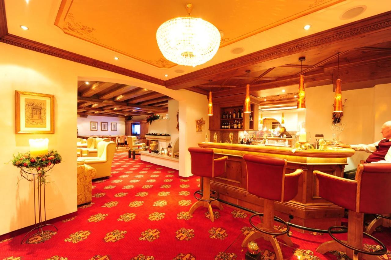 Hotel Max แซร์เฟาส์ ภายนอก รูปภาพ
