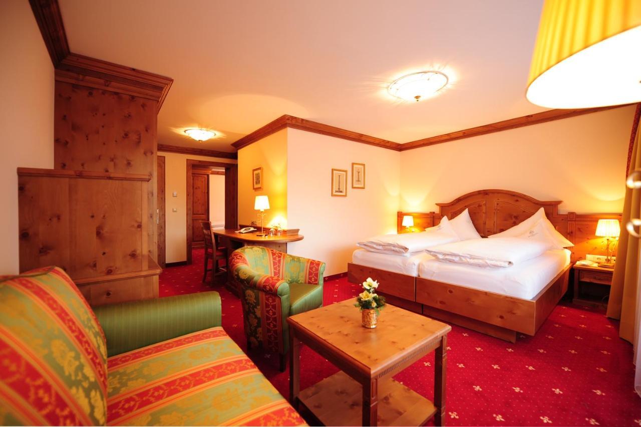 Hotel Max แซร์เฟาส์ ภายนอก รูปภาพ