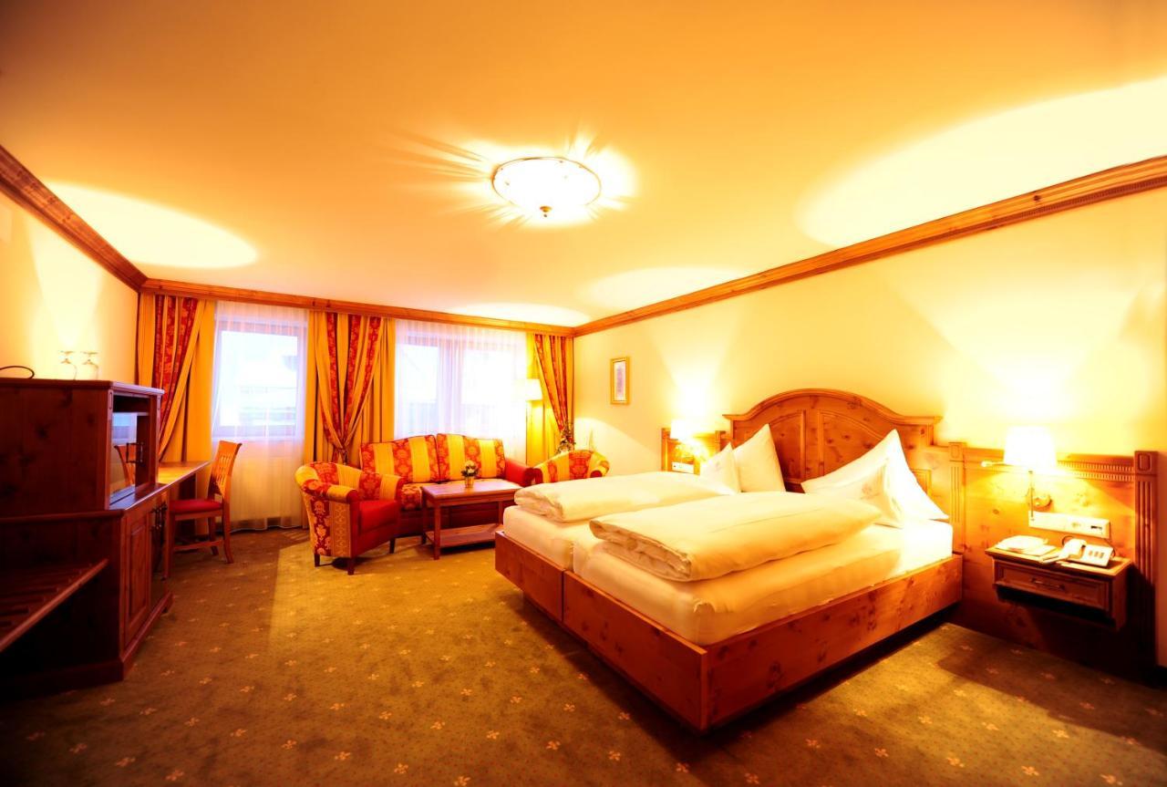 Hotel Max แซร์เฟาส์ ภายนอก รูปภาพ