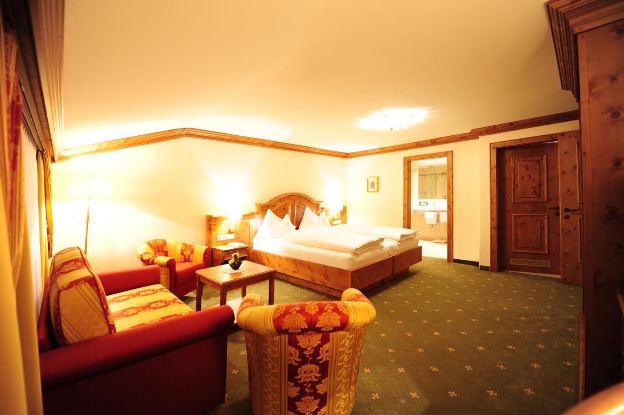 Hotel Max แซร์เฟาส์ ภายนอก รูปภาพ