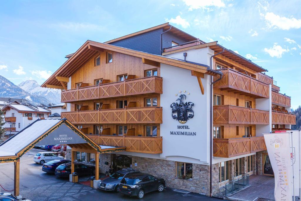 Hotel Max แซร์เฟาส์ ภายนอก รูปภาพ
